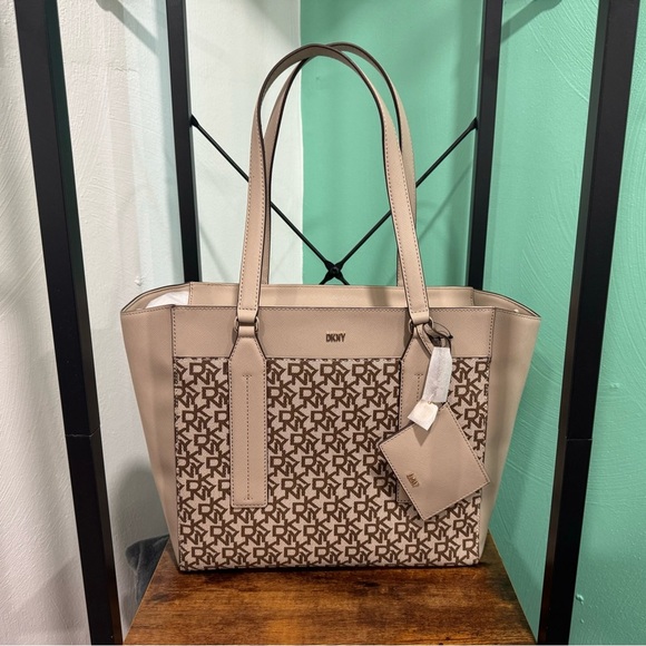 Dkny Handbags - DKNY GRAYSON TOTE NWT Beige